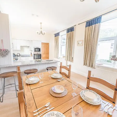 Nyaraló The Gallery *